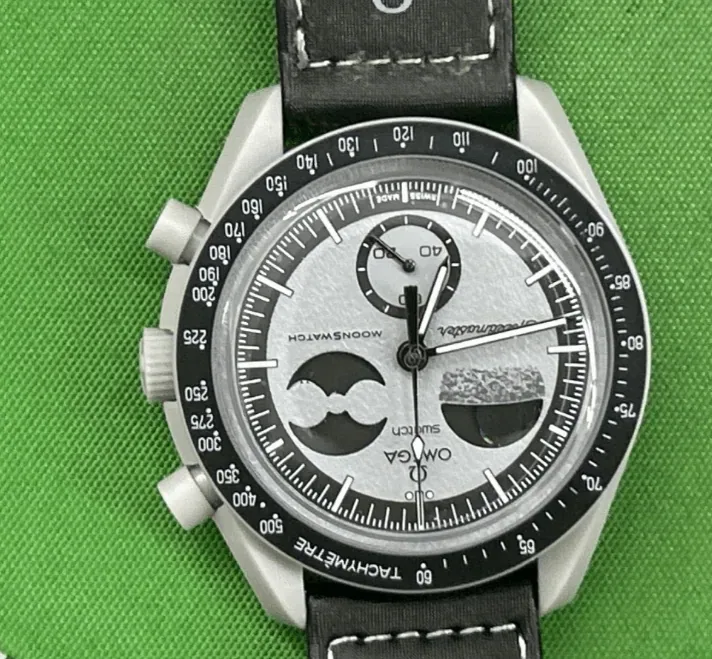 Kakobuy QC watch dial and bezel close-up